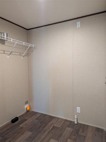 1432 County Road 382, Rosharon, TX 77583