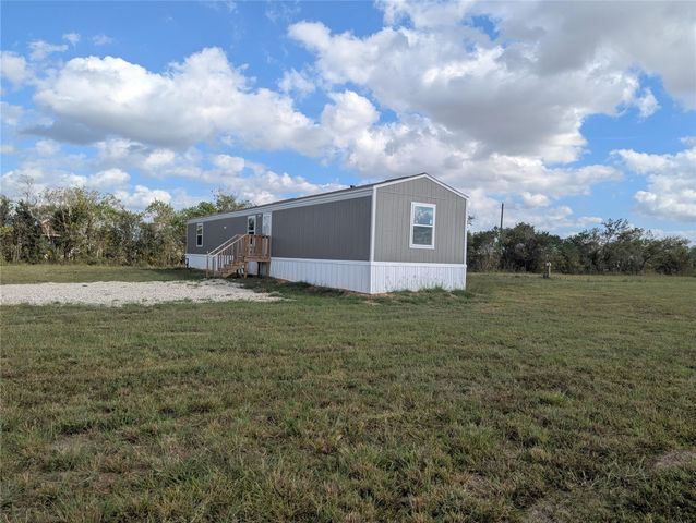 1432 County Road 382, Rosharon, TX 77583