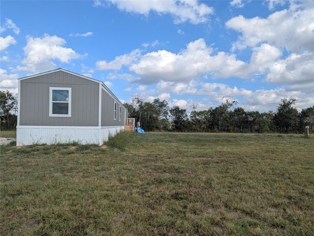 1432 County Road 382, Rosharon, TX 77583