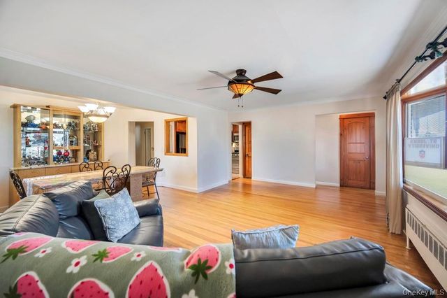 644 Broadway Road, Bethpage, NY 11714