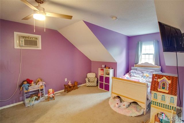 24 Islander Drive, Brighton, IL 62012