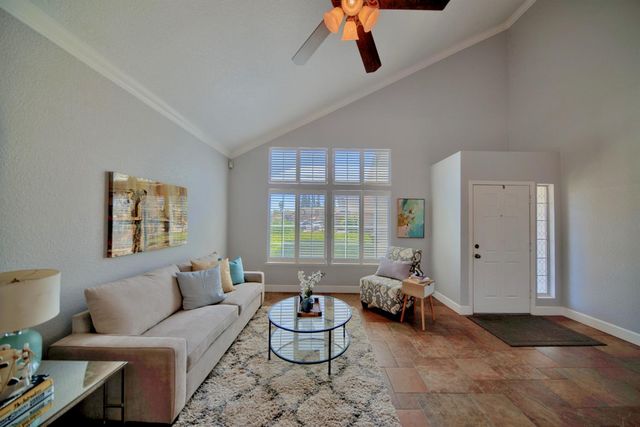 5201 Bora Ct, Salida, CA 95368