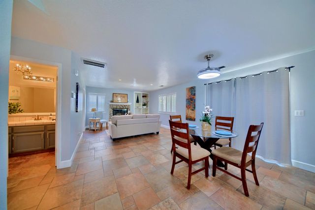 5201 Bora Ct, Salida, CA 95368