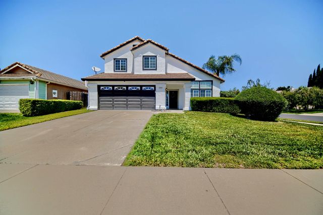 5201 Bora Ct, Salida, CA 95368