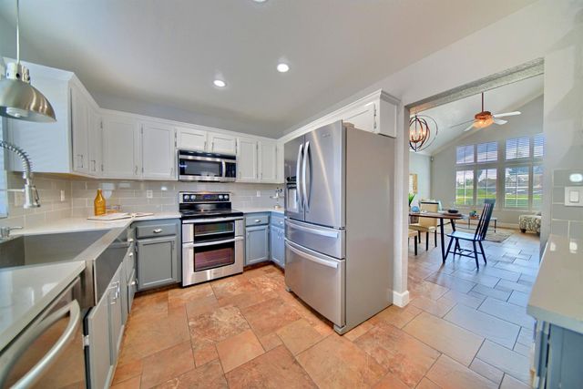 5201 Bora Ct, Salida, CA 95368