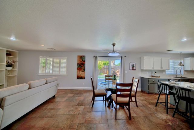 5201 Bora Ct, Salida, CA 95368