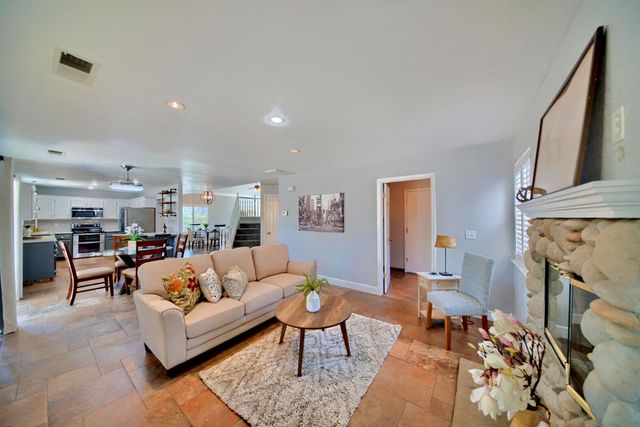 5201 Bora Ct, Salida, CA 95368