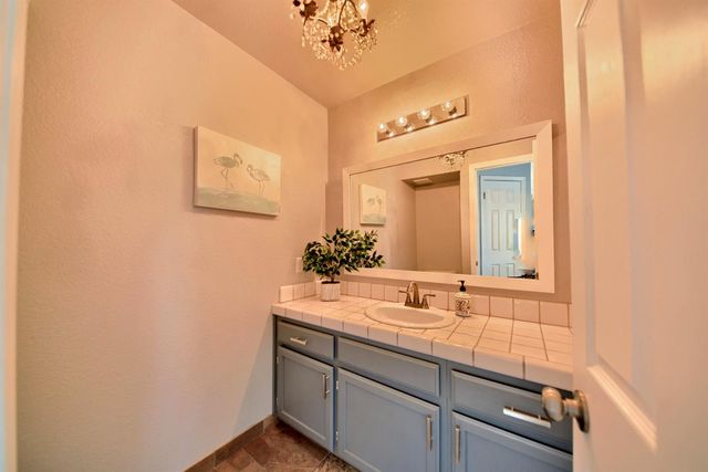 5201 Bora Ct, Salida, CA 95368