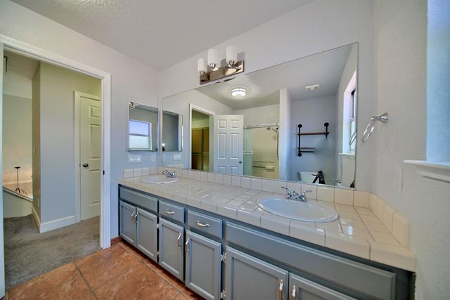 5201 Bora Ct, Salida, CA 95368
