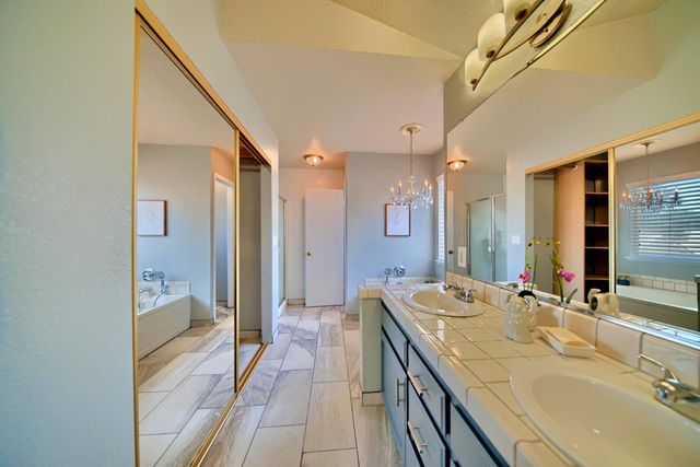 5201 Bora Ct, Salida, CA 95368