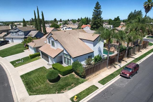 5201 Bora Ct, Salida, CA 95368
