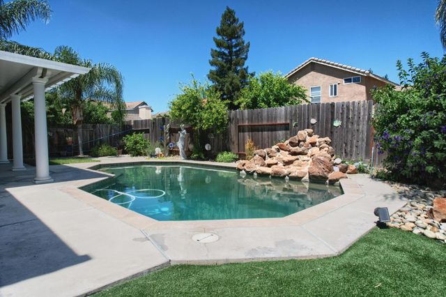 5201 Bora Ct, Salida, CA 95368