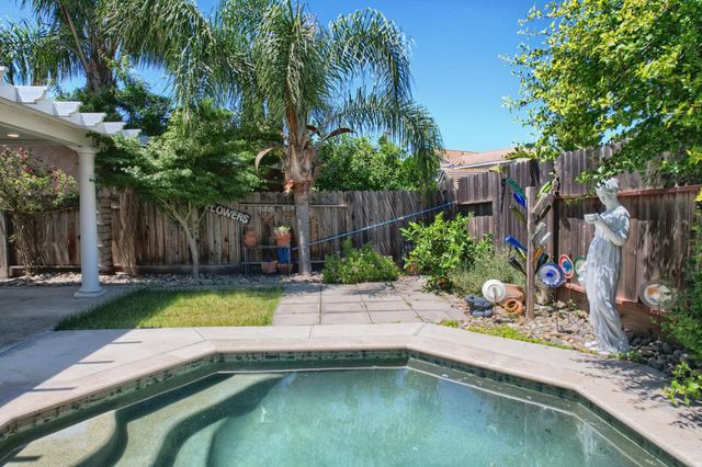 5201 Bora Ct, Salida, CA 95368