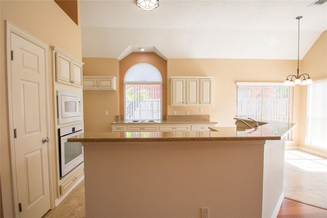 5809 Coldsworth Court, Arlington, TX 76018