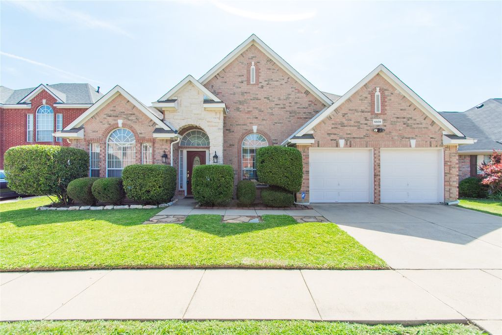 5809 Coldsworth Court, Arlington, TX 76018