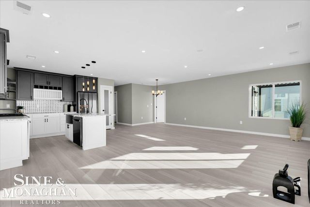 47050 Land Street, Chesterfield Twp, MI 48047