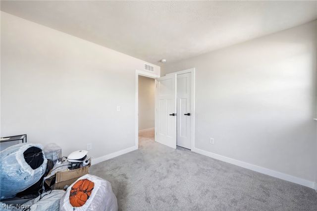 8082 Cora Court, North Ridgeville, OH 44039