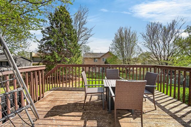 15152 Hawthorn Drive, Clive, IA 50325