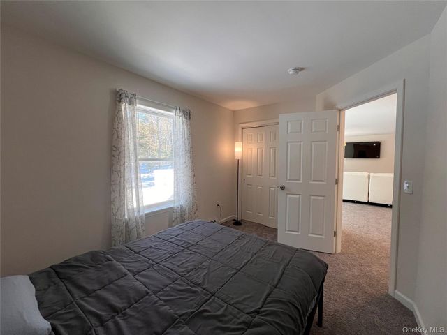 26 Summit Drive, Barryville, NY 12719