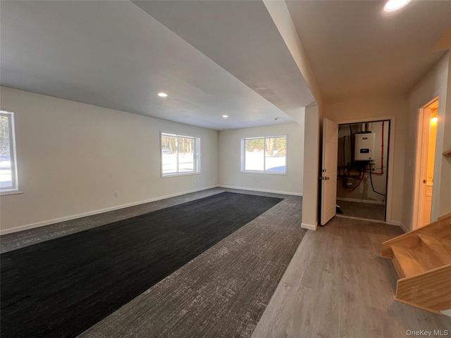 26 Summit Drive, Barryville, NY 12719