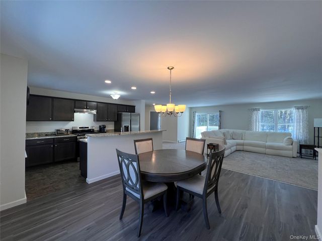 26 Summit Drive, Barryville, NY 12719