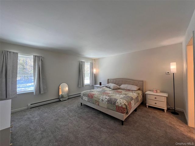 26 Summit Drive, Barryville, NY 12719