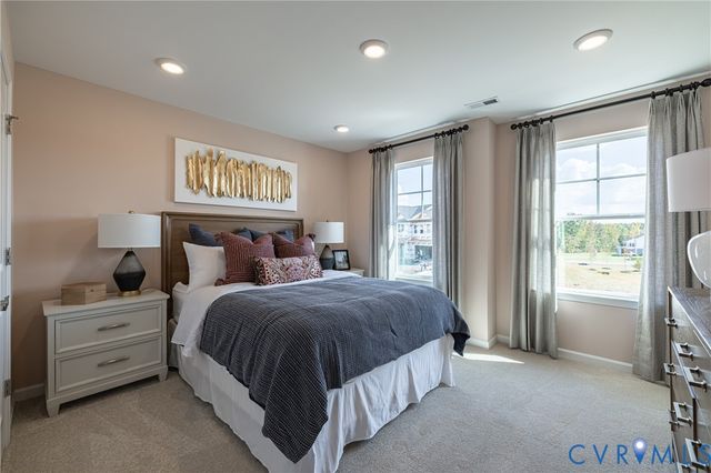 374 Bayberry Ln, Zion Crossroads, VA 22942