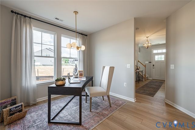 374 Bayberry Ln, Zion Crossroads, VA 22942