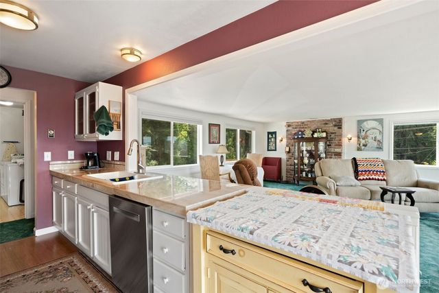 8101 Mcintyre Lane NE, Bremerton, WA 98311
