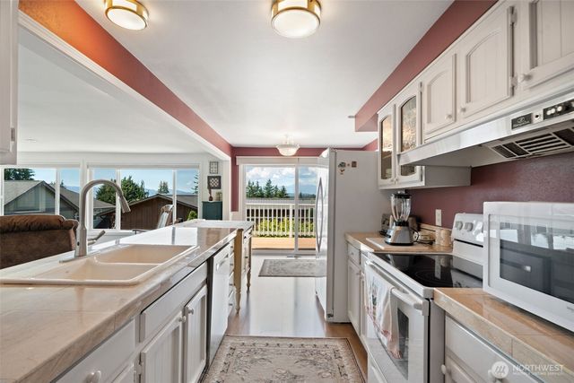 8101 Mcintyre Lane NE, Bremerton, WA 98311