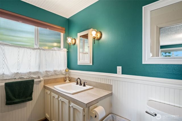 8101 Mcintyre Lane NE, Bremerton, WA 98311