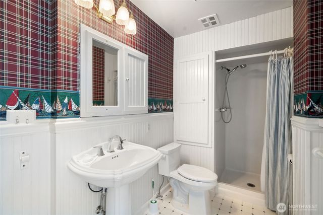 8101 Mcintyre Lane NE, Bremerton, WA 98311