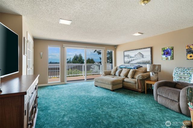 8101 Mcintyre Lane NE, Bremerton, WA 98311