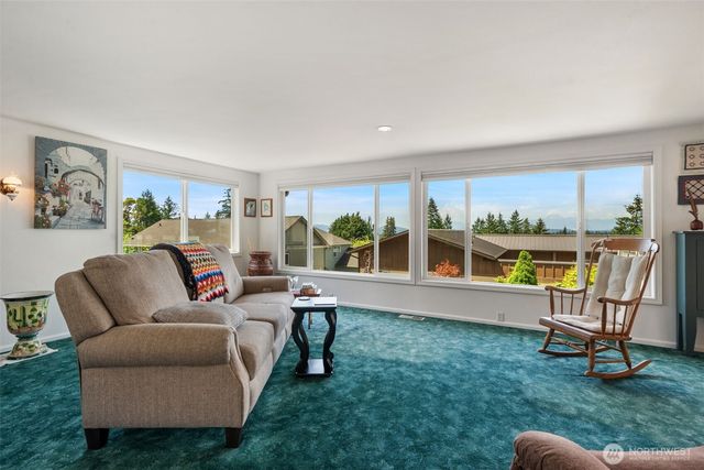 8101 Mcintyre Lane NE, Bremerton, WA 98311
