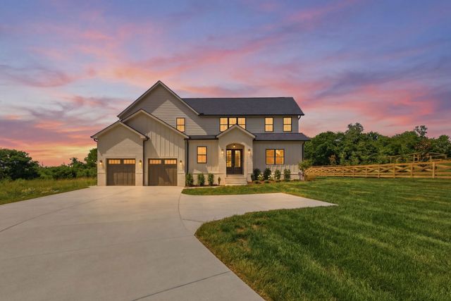 1526 Frye Rd, Columbia, TN 38401