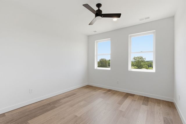 1526 Frye Rd, Columbia, TN 38401