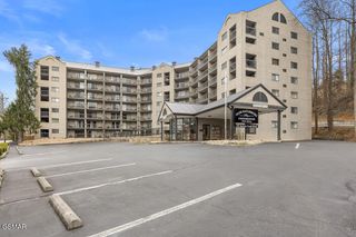 306 Baskins Creek Road, Gatlinburg, TN 37738