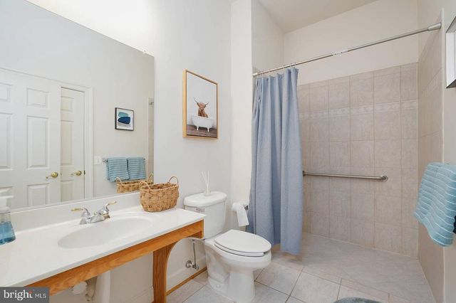 604 AUTUMN WIND, Rockville, MD 20850