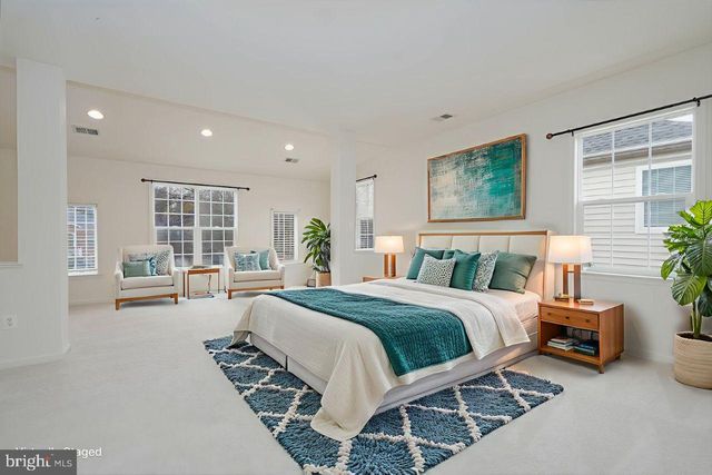 604 AUTUMN WIND, Rockville, MD 20850