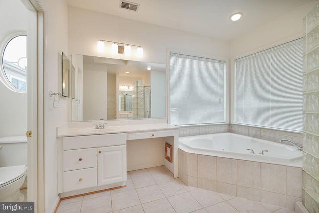 604 AUTUMN WIND, Rockville, MD 20850