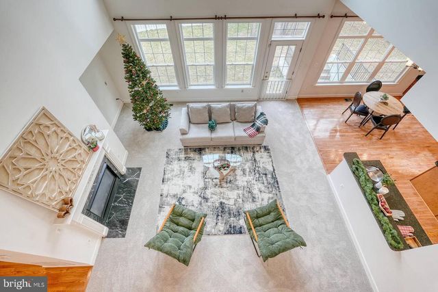 604 AUTUMN WIND, Rockville, MD 20850