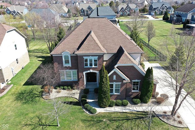 5903 Oakmont Boulevard, Bargersville, IN 46106