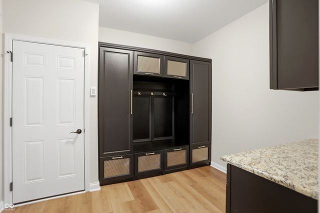 5903 Oakmont Boulevard, Bargersville, IN 46106