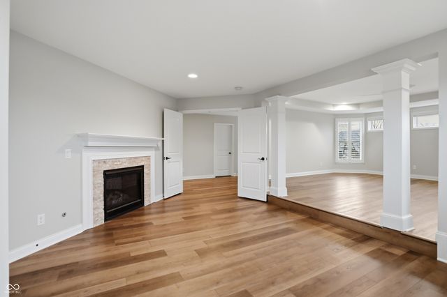 5903 Oakmont Boulevard, Bargersville, IN 46106