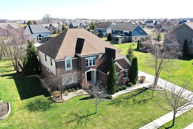 5903 Oakmont Boulevard, Bargersville, IN 46106