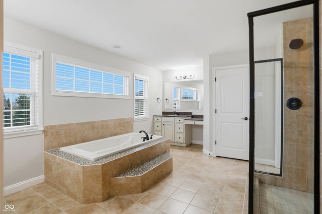 5903 Oakmont Boulevard, Bargersville, IN 46106