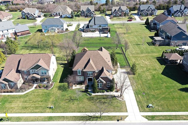 5903 Oakmont Boulevard, Bargersville, IN 46106