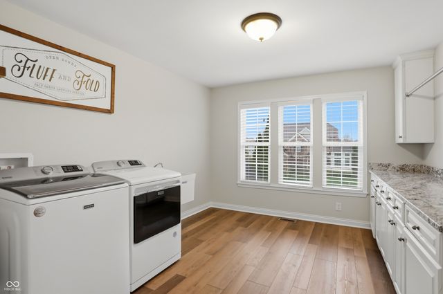 5903 Oakmont Boulevard, Bargersville, IN 46106