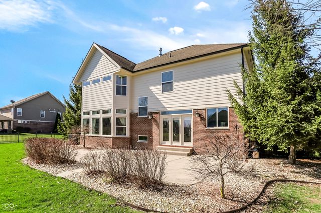 5903 Oakmont Boulevard, Bargersville, IN 46106