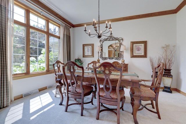 422 BOSWORTH LANE, Neenah, WI 54956